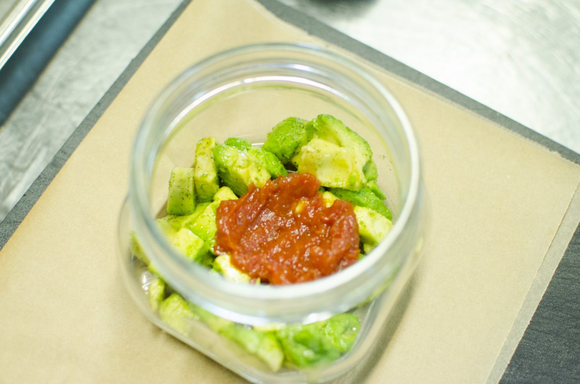 Pochiertes Ei mit Eierschwammerl, Avocado und Tomatenmarmelade-05