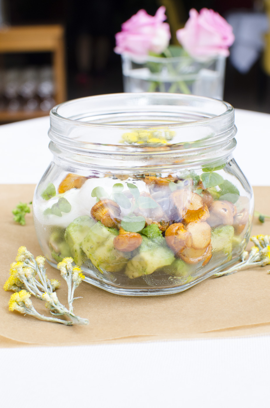 Pochiertes Ei mit Eierschwammerl, Avocado und Tomatenmarmelade-02